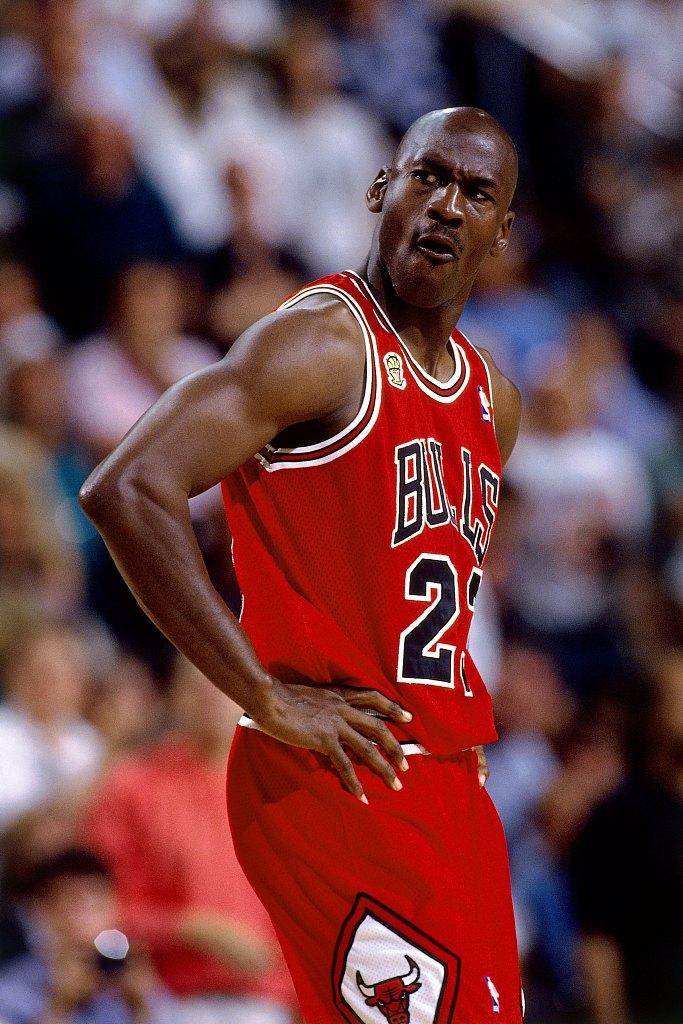 雷速体育-包含荷甲清晨走向成谜；洛杉矶湖人更衣室发声；更衣室稳定；训练强度明显提升的词条