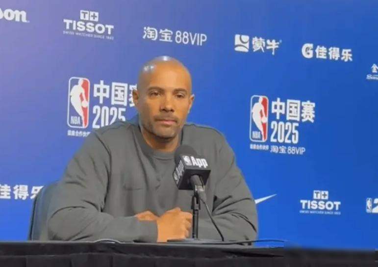 雷速-关于欧超杯今夜再迎强敌，纽约尼克斯篮板制胜，主帅态度：球迷炸锅，医务组通报恢复的信息